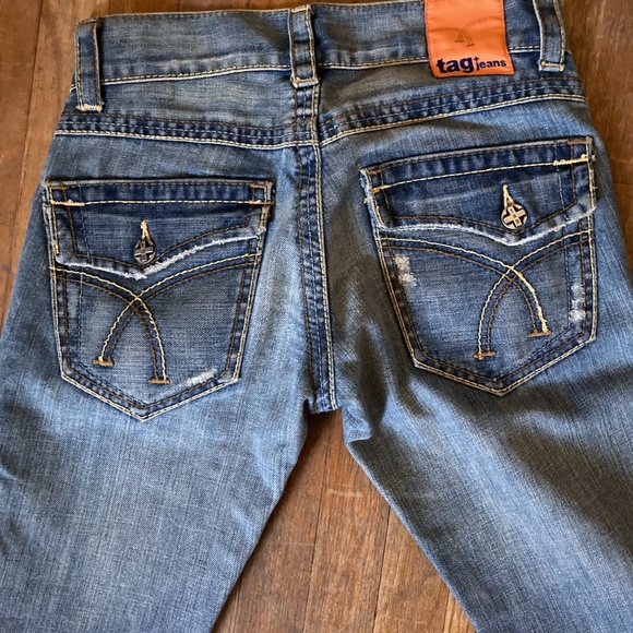 TAG JEANS ID#1009 - Women's 30 x 33" Flare Leg - Designer Distressed! SIZE 26! - Picture 1 of 10